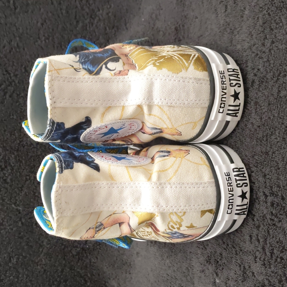 DC Comics x Chuck Taylor All Star Wonder Woman Hi Top Sneakers - Picture 8 of 11
